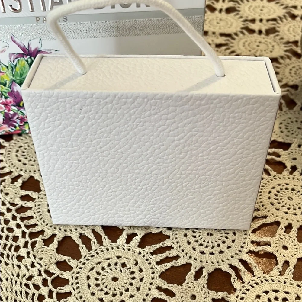 Dior Boxes (2) - Picture 5 of 6